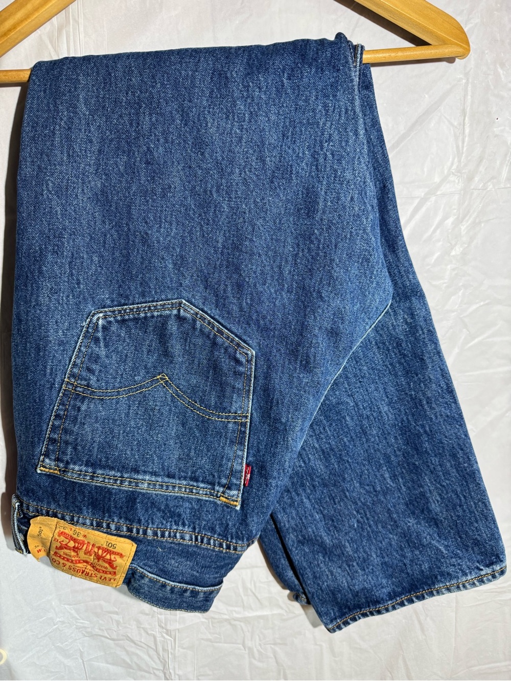 Levi’s 501 Jeans Mens 36x32 Button Fly Straight Leg Medium Wash Denim Classic